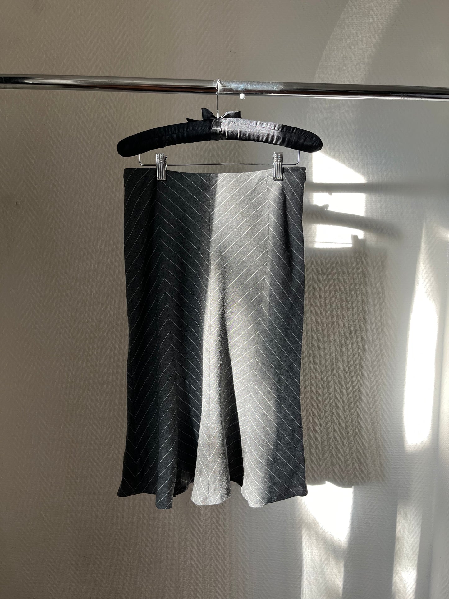 Vintage office striped grey skirt