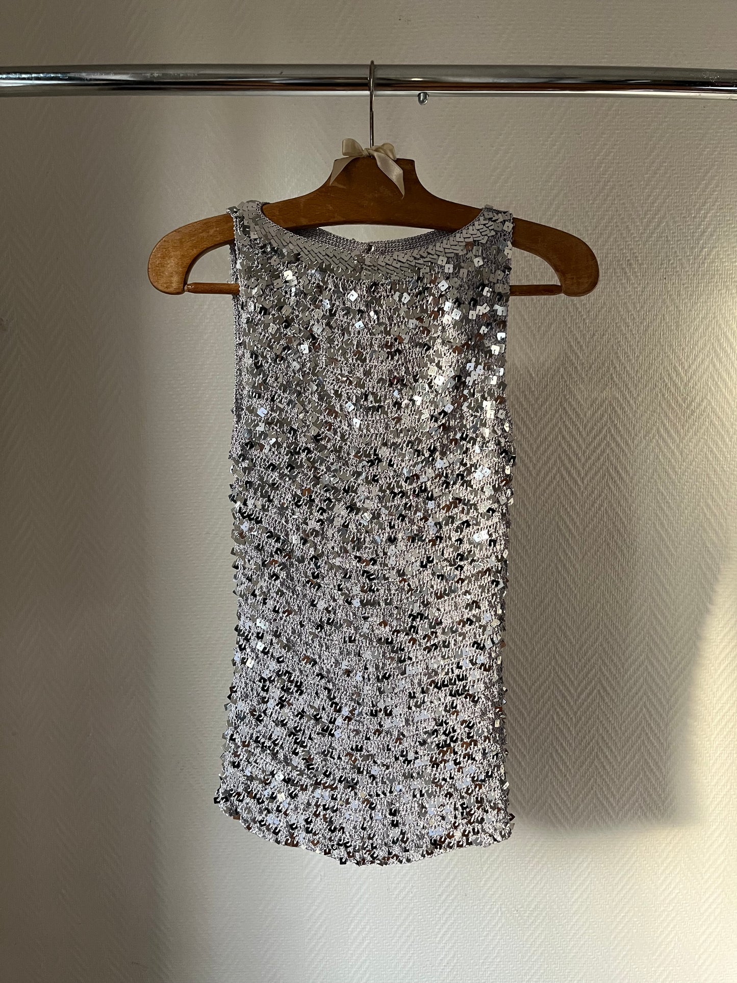 Vintage silver sequins top